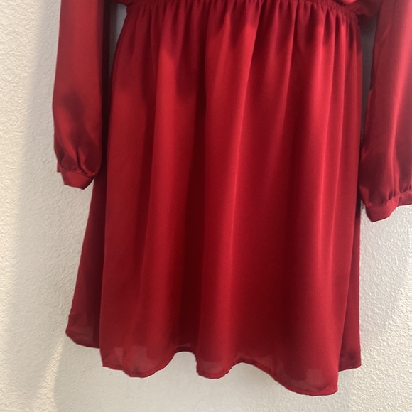 🎈Express lace Long Sleeve Elastic Waist Red Keyhole Pleated Dress Size Medium. - Picture 7 of 13